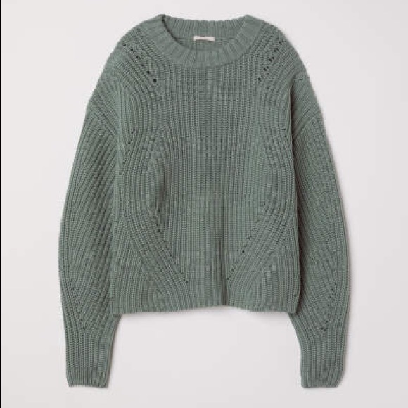 H&M Sweaters - BOGOFREE H&M Green&Gold Sweater